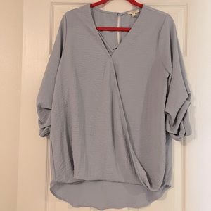 Mid length sleeve top shirt